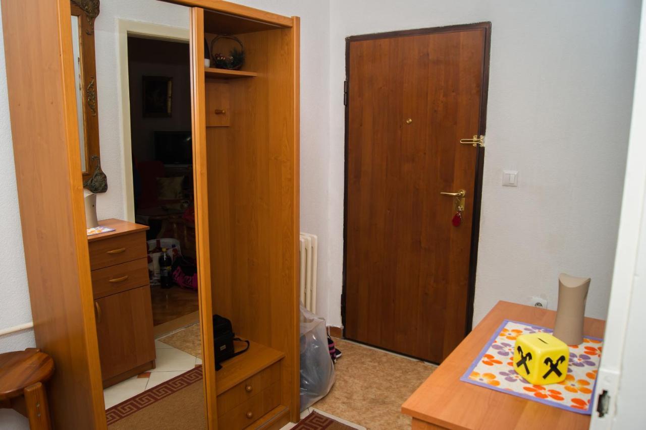 Trosoban Stan U Zenici Apartment Zenica Exterior foto